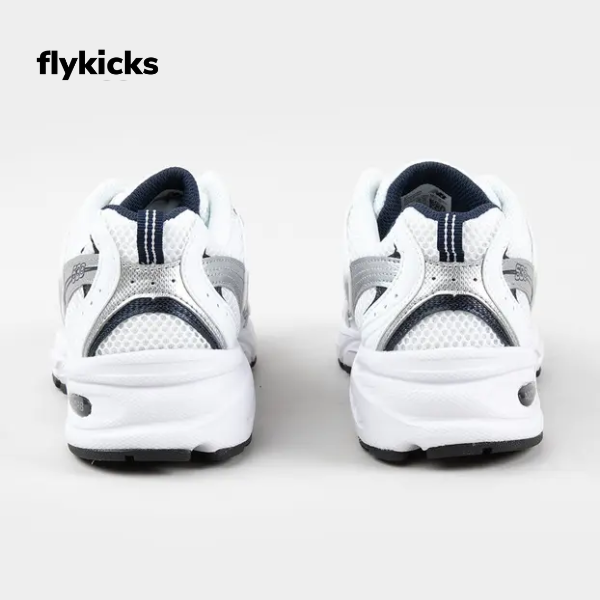 NEW BALANCE 530 Womens Shoes